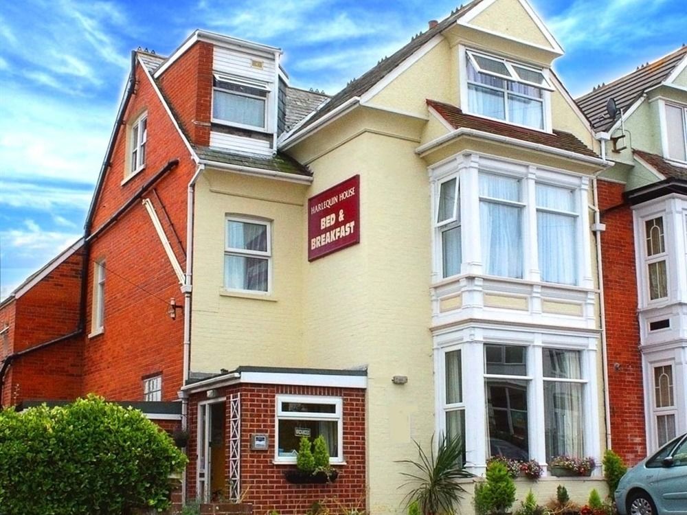 Harlequin Guest House With Parking ウェーマス エクステリア 写真